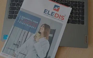 Couverture du catalogue ELEDIS présentant les chauffe-eaux, radiateurs et pompes à chaleur